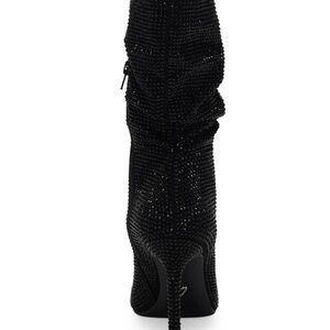Thalía Sodi sparkly boots.